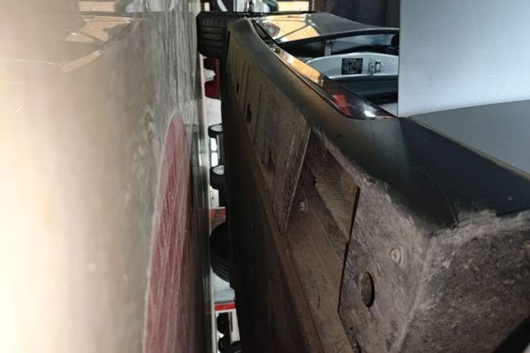 Used XPeng P7 2023 P7i 702 Pro Right Side Sill