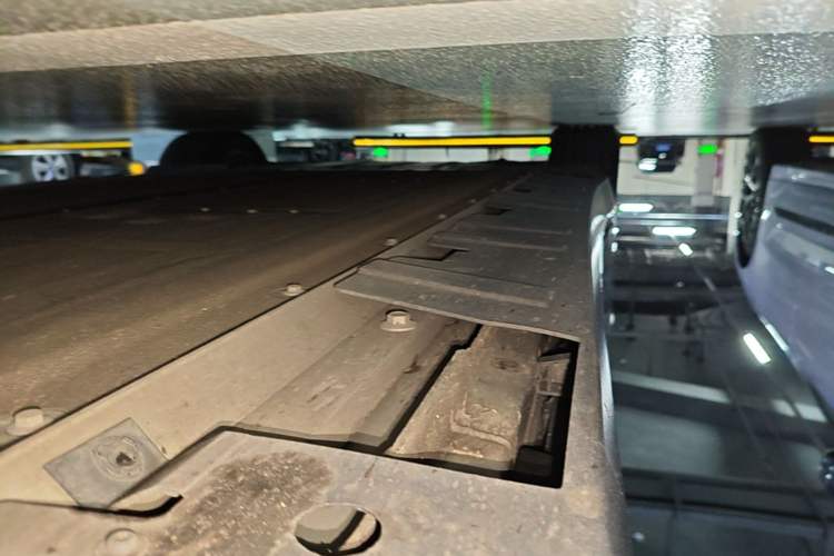 Used XPeng P7 2023 P7i 702 Pro Right Side Sill