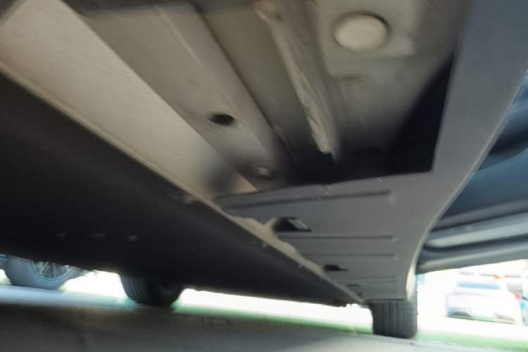 Used XPeng P7 2023 P7i 702 Pro Right Side Sill
