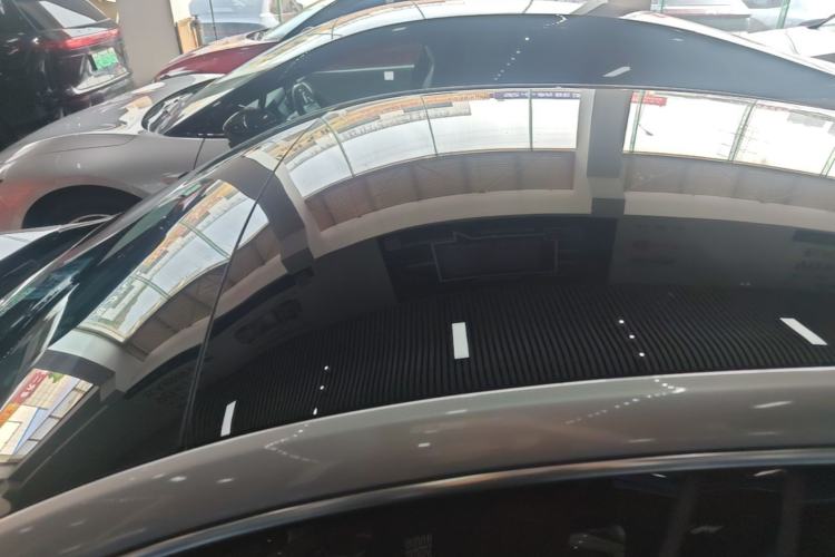 Used XPeng P7 2023 P7i 702 Max Roof