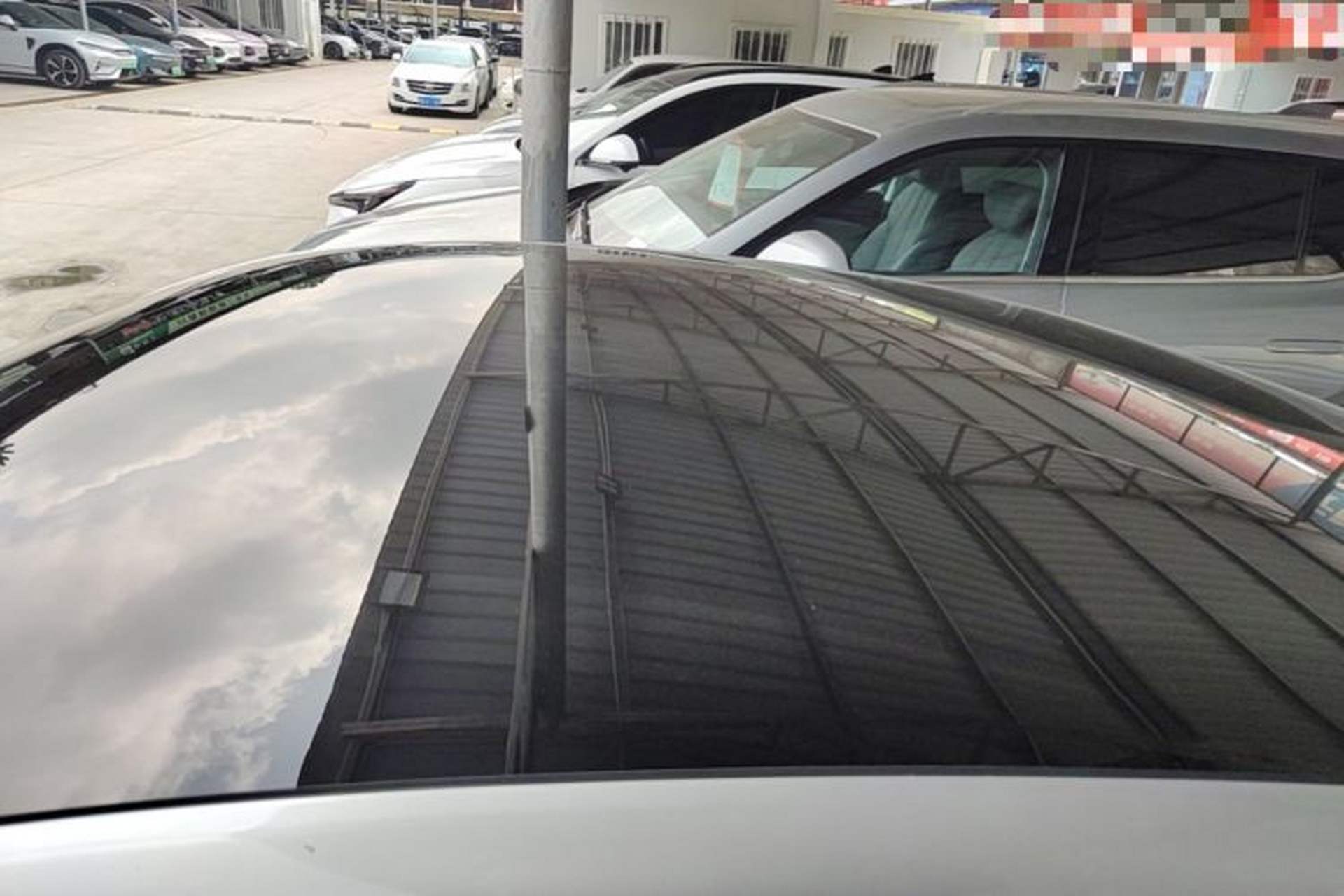 Used XPeng P7 2023 P7i 702 Pro Roof