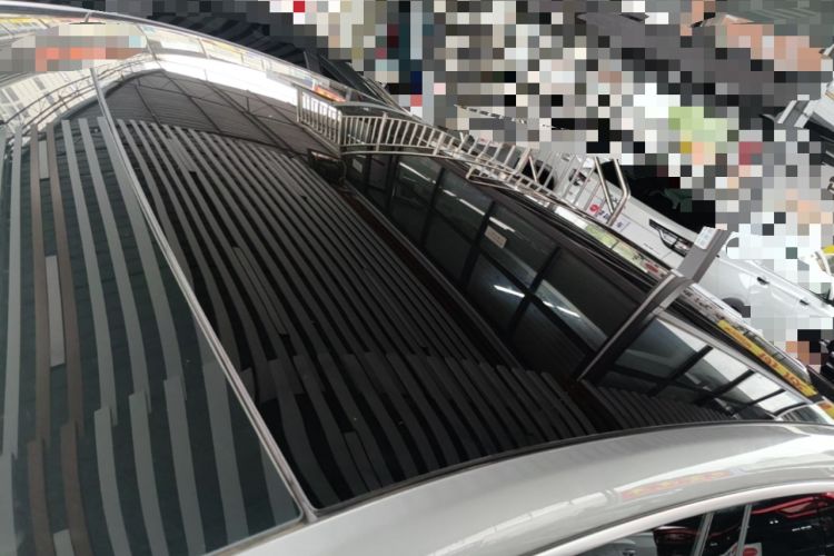 Used XPeng P7 2023 586E Roof