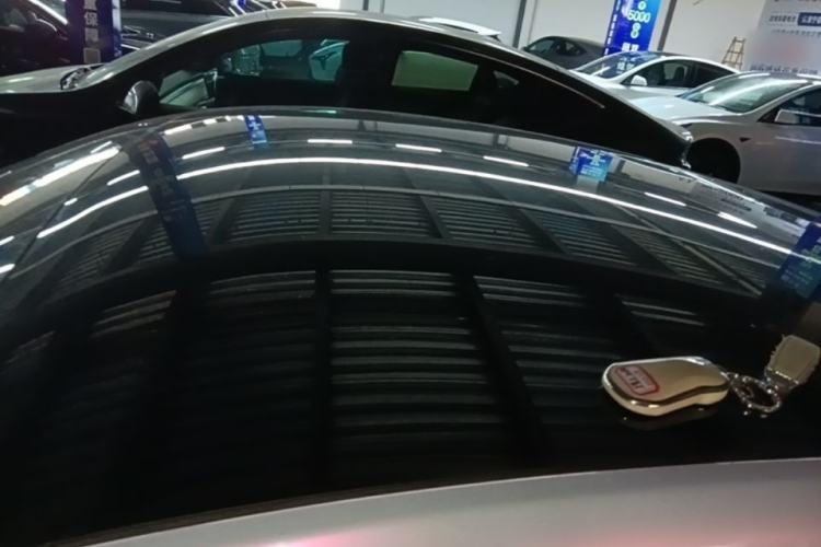 Used XPeng P7 2023 P7i 702 Pro Roof