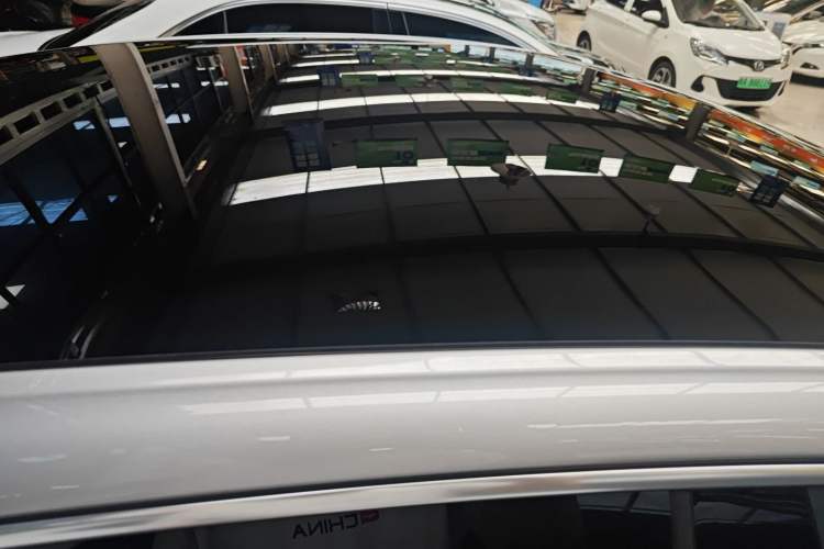 Used XPeng P7 2023 P7i 702 Pro Roof