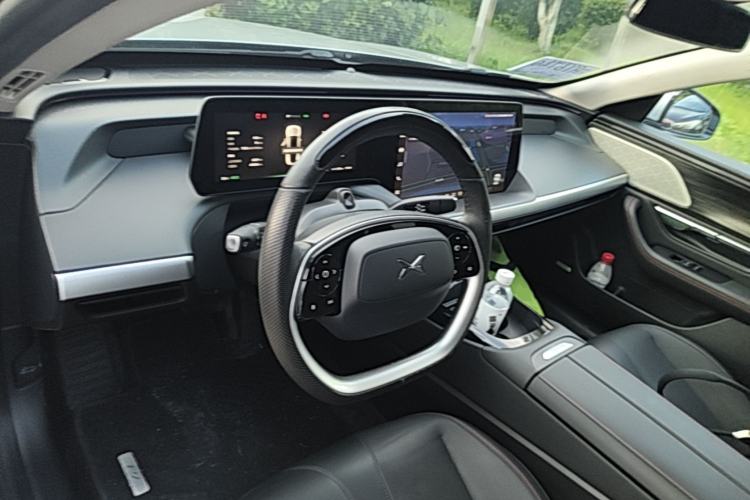Used XPeng P7 2023 586E Steering Wheel