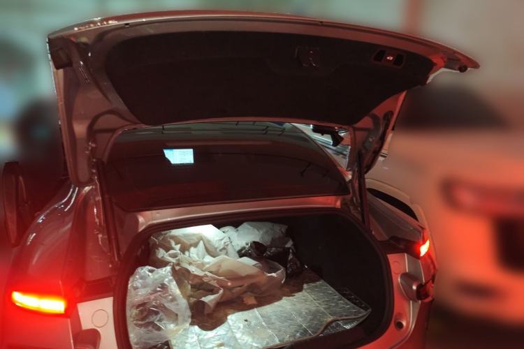 Used XPeng P7 2023 586E Trunk