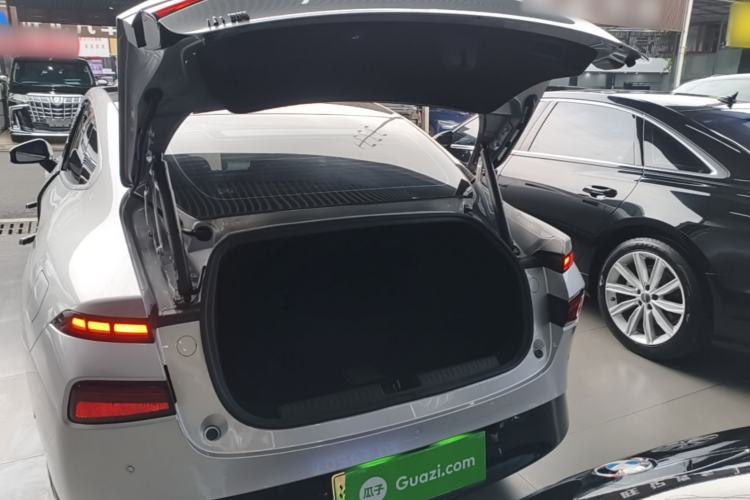 Used XPeng P7 2023 P7i 702 Pro Trunk