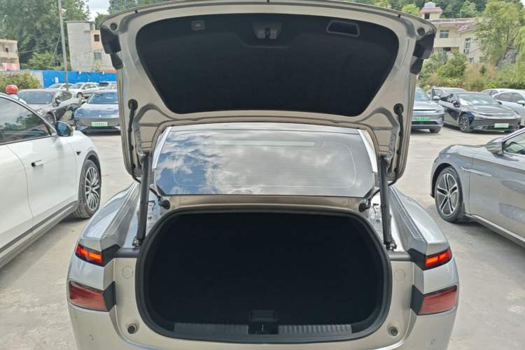 Used XPeng P7 2023 P7i 702 Max Trunk