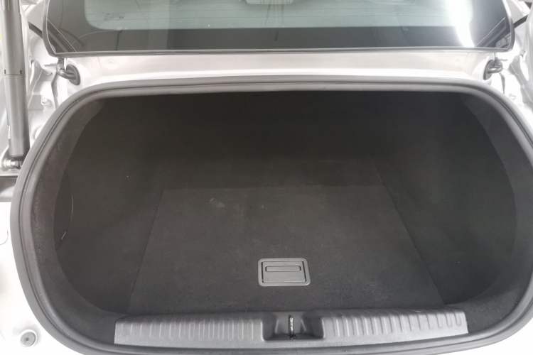 Used XPeng P7 2023 P7i 702 Pro Trunk