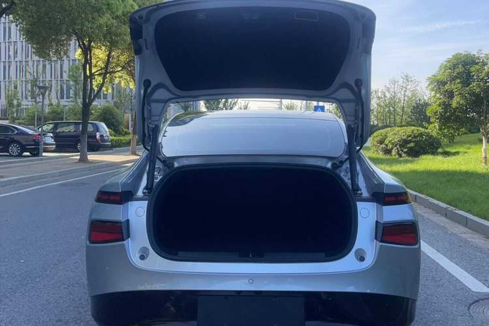 Used XPeng P7 2023 P7i 702 Pro Trunk