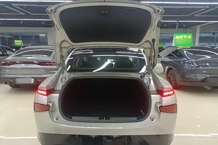 Used XPeng P7 2023 586E Trunk