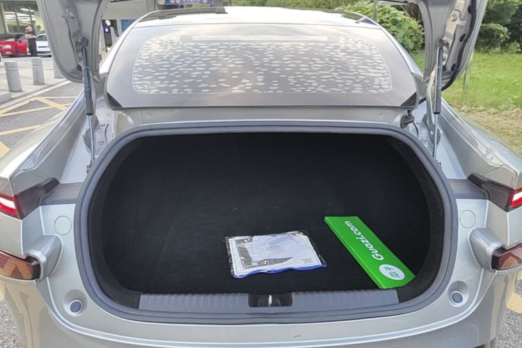 Used XPeng P7 2023 586E Trunk