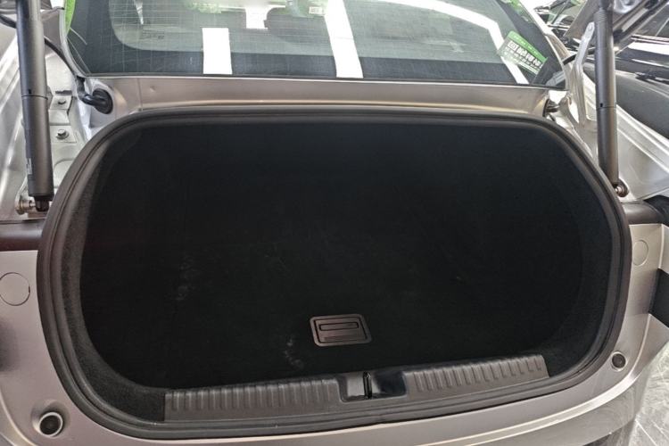 Used XPeng P7 2023 P7i 702 Pro Trunk