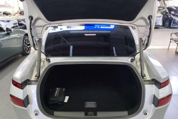 Used XPeng P7 2023 P7i 702 Pro Trunk