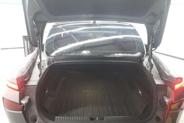 Used XPeng P7 2023 586E Trunk