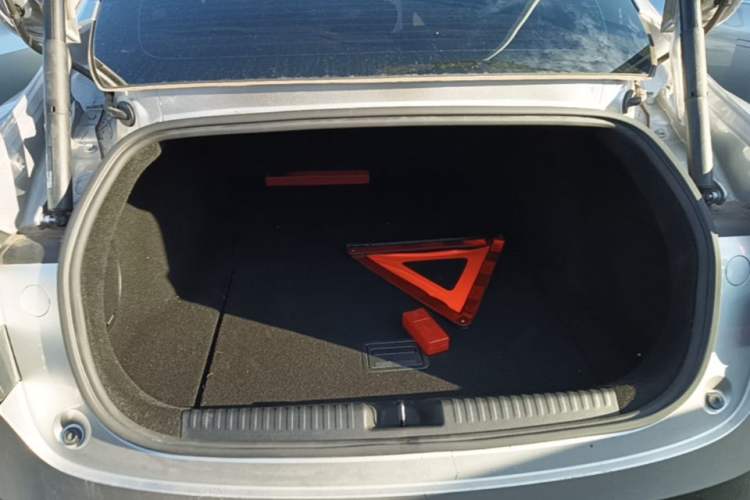 Used XPeng P7 2023 P7i 702 Pro Trunk