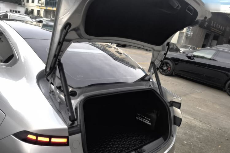 Used XPeng P7 2023 P7i 702 Pro Trunk