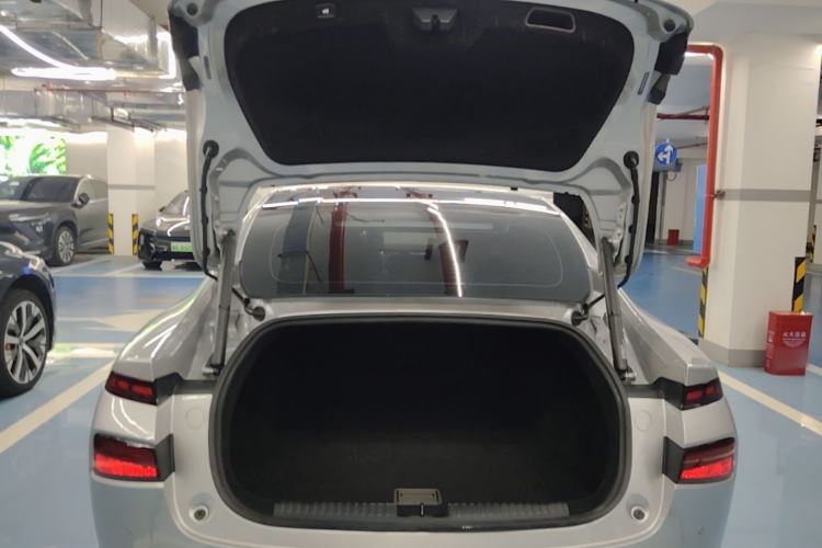 Used XPeng P7 2023 P7i 702 Pro Trunk