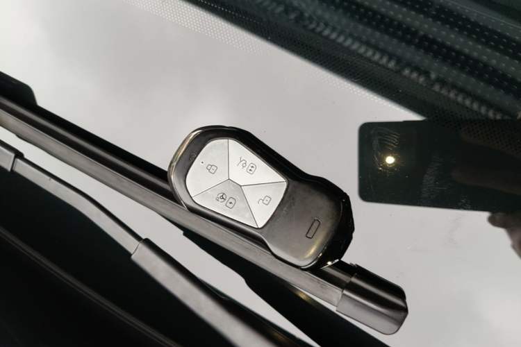 Used XPeng P7 2023 586E Vehicle Key