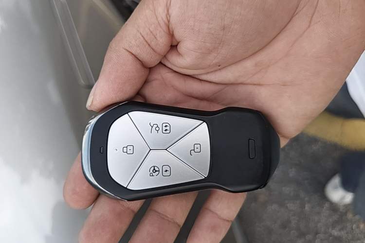 Used XPeng P7 2023 586E Vehicle Key