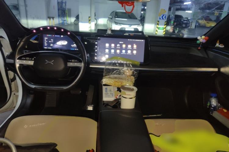 Used XPeng P7 2023 P7i 702 Max Center Console