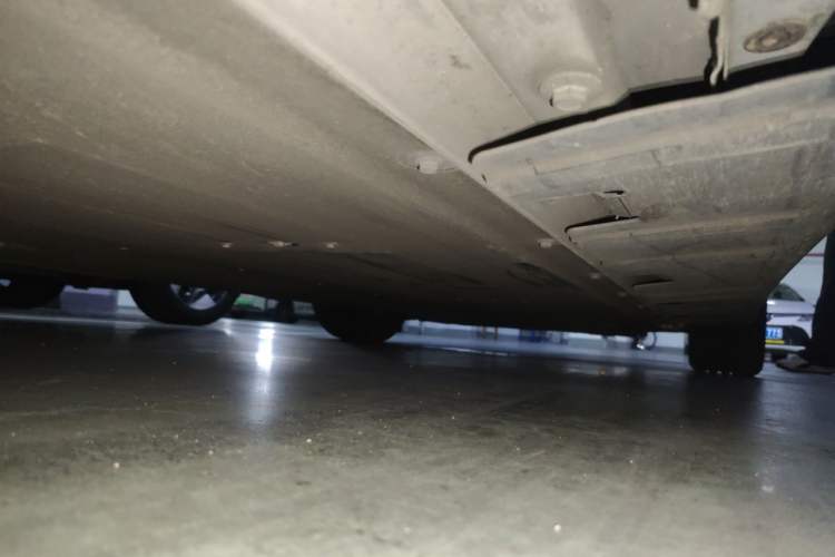 Used XPeng P7 2023 P7i 702 Max Chassis Rear Right