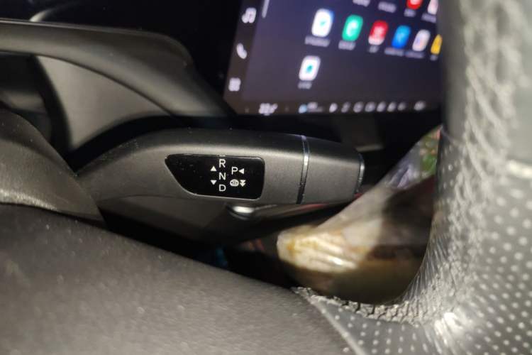 Used XPeng P7 2023 P7i 702 Max Gear Lever