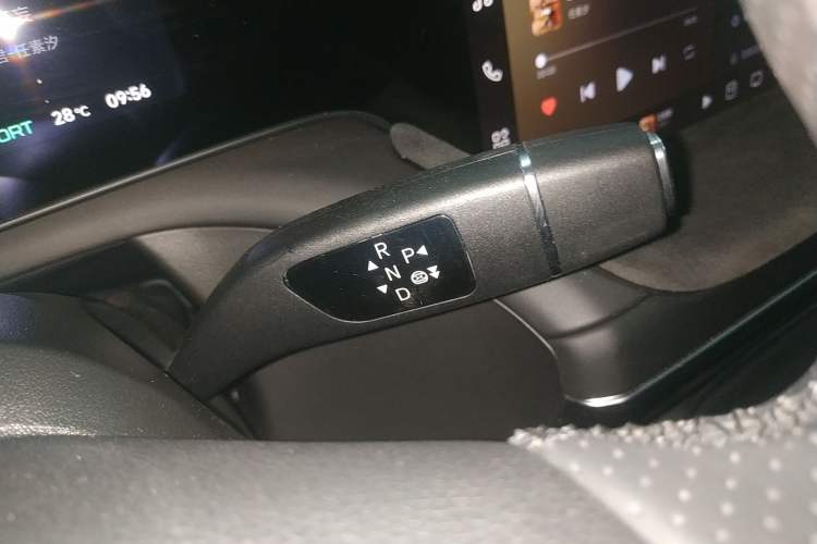 Used XPeng P7 2023 P7i 702 Pro Gear Lever