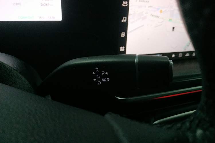 Used XPeng P7 2023 P7i 610 Max Performance Edition Gear Lever