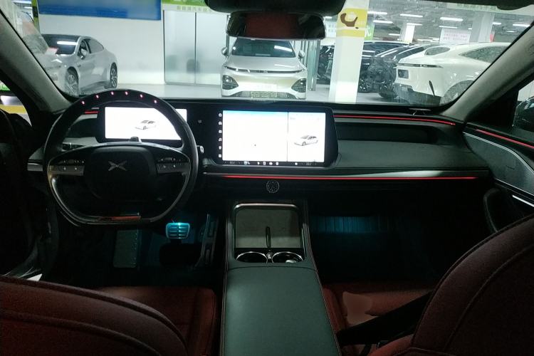 Used XPeng P7 2023 P7i 610 Max Performance Edition Interior 2