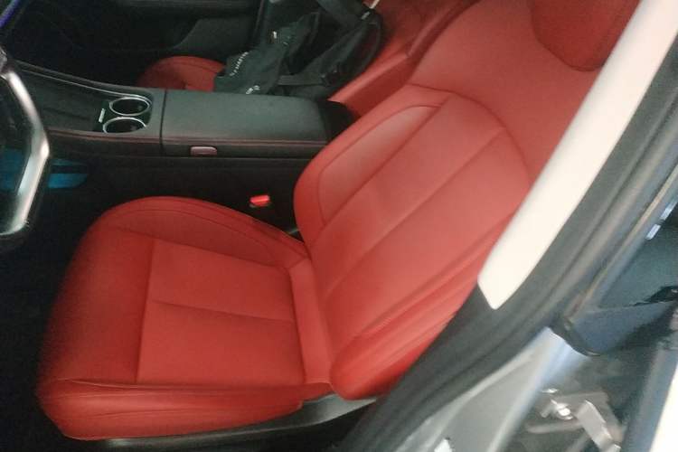 Used XPeng P7 2023 P7i 702 Pro Left Front Seat