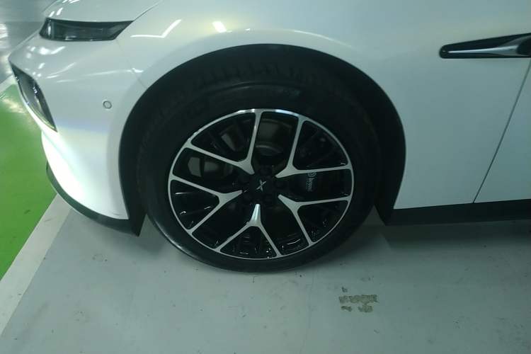 Used XPeng P7 2023 P7i 702 Pro Left Front Wheel Hub