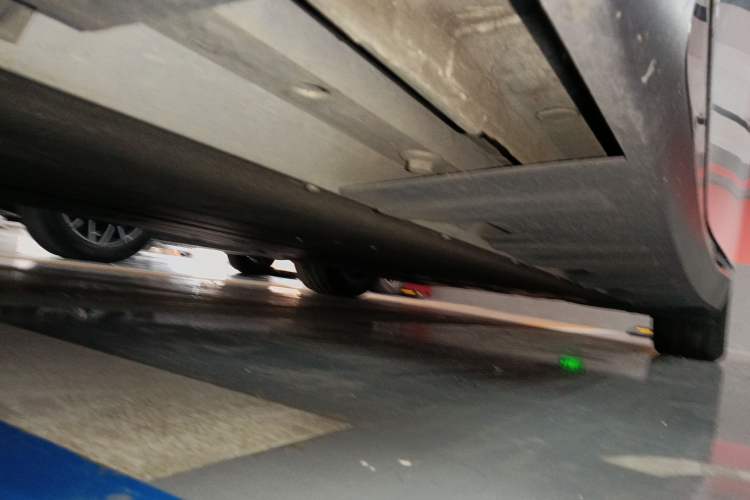 Used XPeng P7 2023 P7i 702 Max Left Side Sill