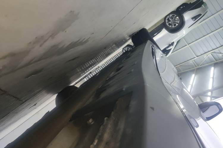 Used XPeng P7 2023 P7i 702 Max Left Side Sill