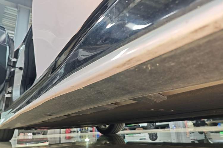 Used XPeng P7 2023 P7i 702 Pro Left Side Sill