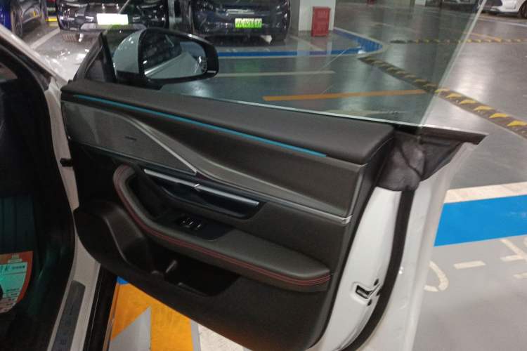 Used XPeng P7 2023 P7i 702 Max Right Front Door Interior