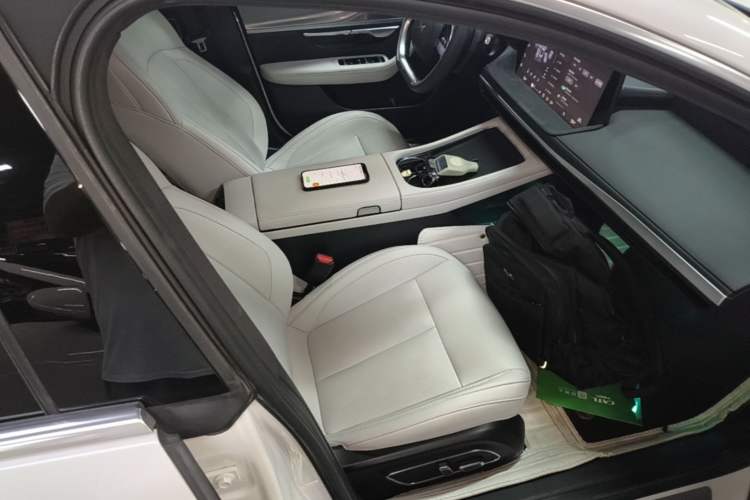 Used XPeng P7 2023 P7i 702 Pro Right Front Seat
