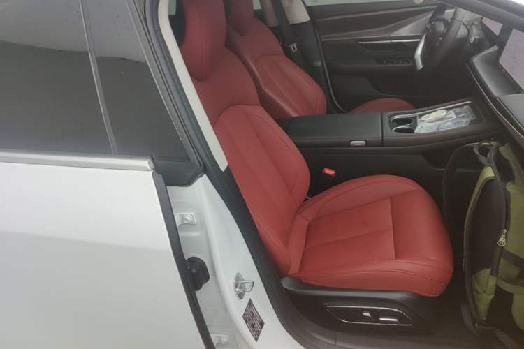 Used XPeng P7 2023 P7i 702 Max Right Front Seat