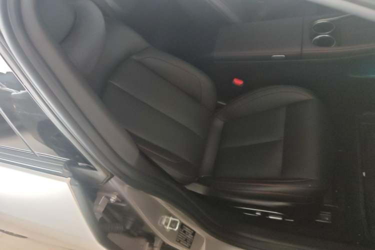 Used XPeng P7 2023 P7i 702 Pro Right Front Seat