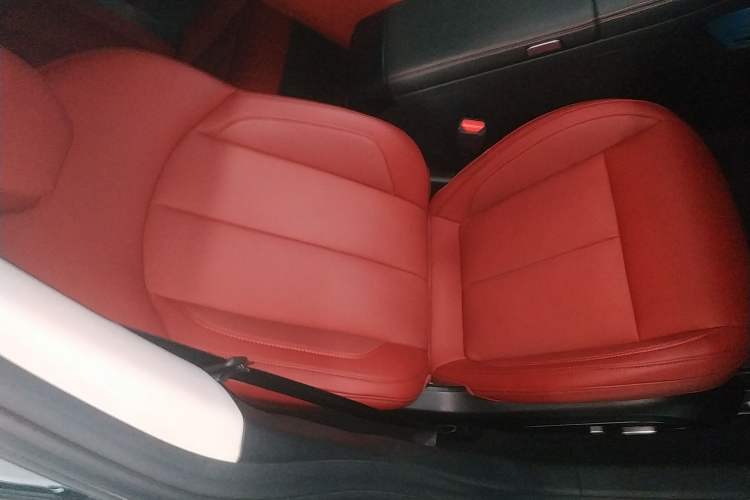 Used XPeng P7 2023 P7i 702 Pro Right Front Seat