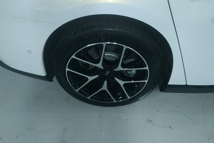 Used XPeng P7 2023 P7i 702 Pro Right Rear Wheel Hub
