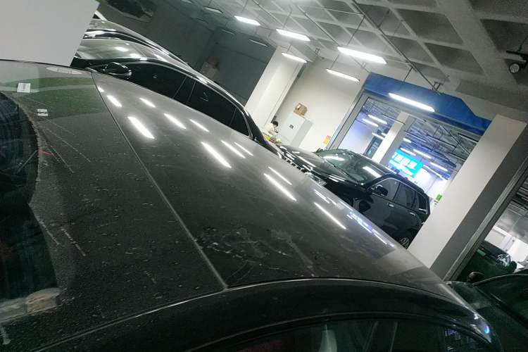 Used XPeng P7 2023 P7i 610 Max Performance Edition Roof
