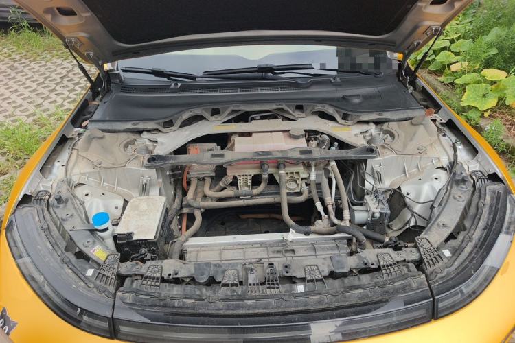 Used XPeng P7 2023 P7i 702 Pro Engine Bay