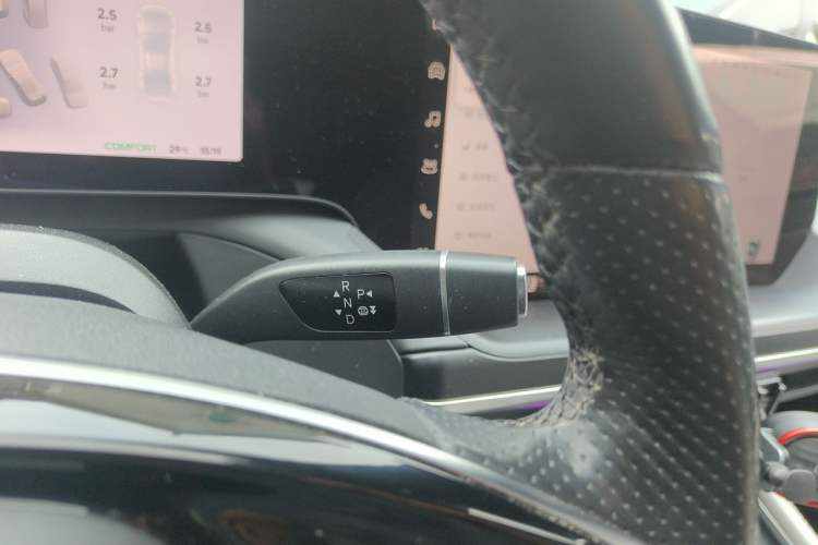 Used XPeng P7 2023 P7i 702 Pro Gear Lever