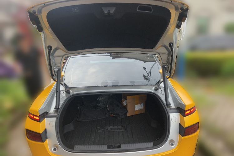 Used XPeng P7 2023 P7i 702 Pro Trunk