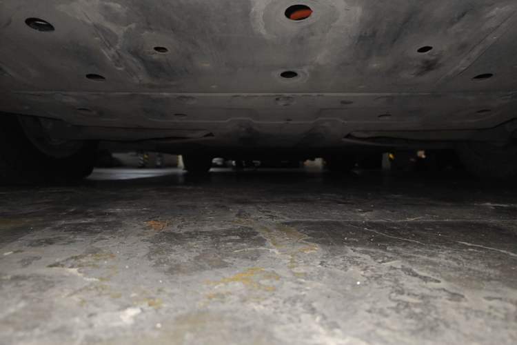 Used XPeng P7 2024 P7i 550 Pro Chassis Rear