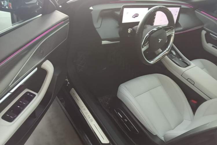 Used XPeng P7 2024 P7i 550 Pro Driver Seat