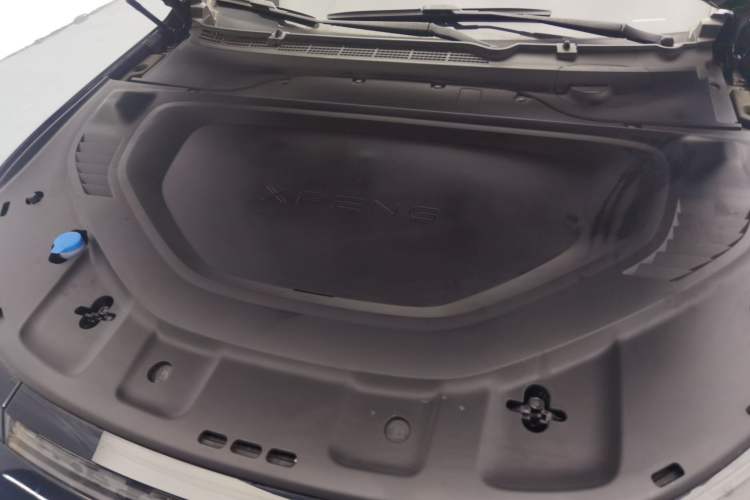 Used XPeng P7 2024 P7i 550 Pro Engine Bay