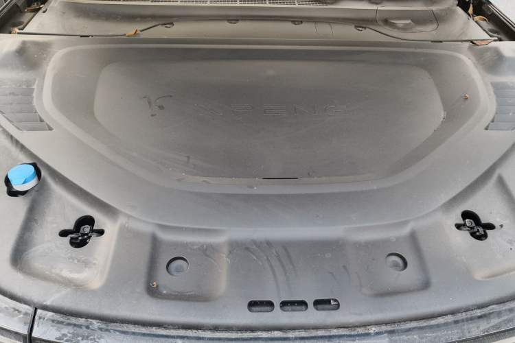 Used XPeng P7 2024 P7i 550 Pro Engine Bay