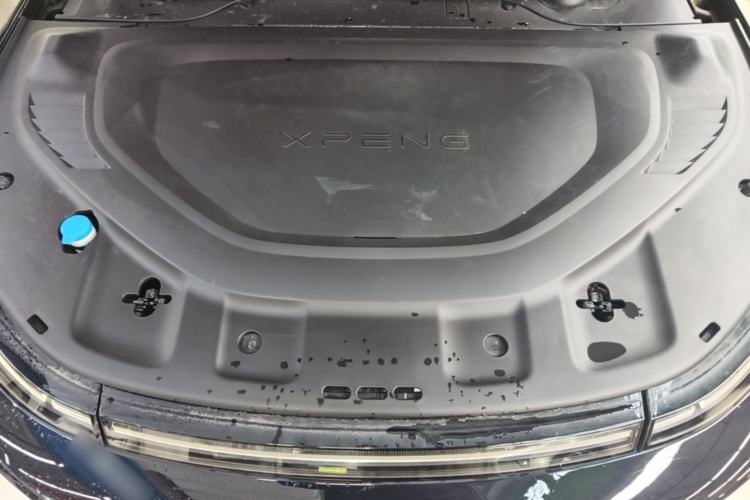 Used XPeng P7 2024 P7i 550 Pro Engine Bay